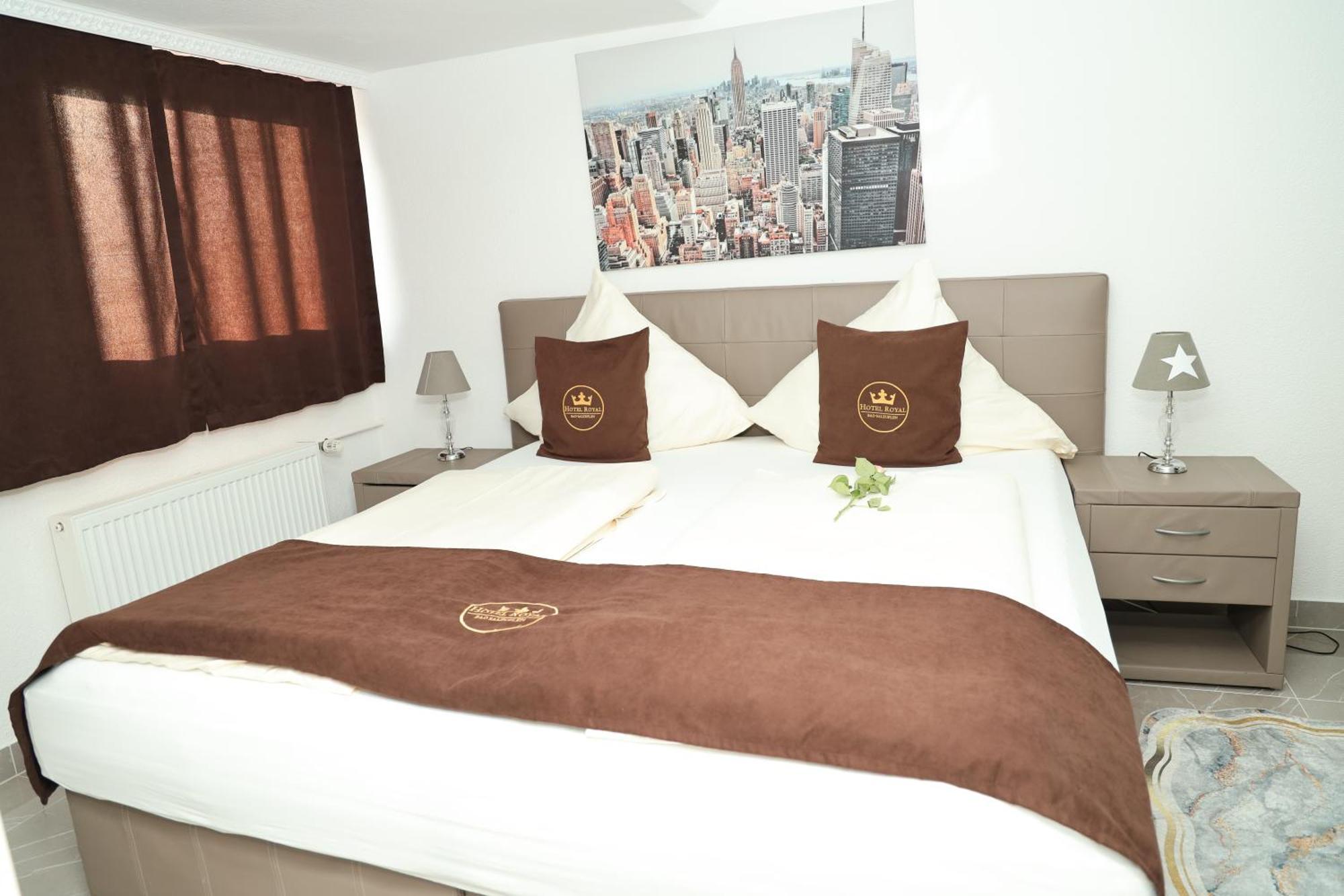 Hotel Royal บาดซัลซูเฟลน ภายนอก รูปภาพ