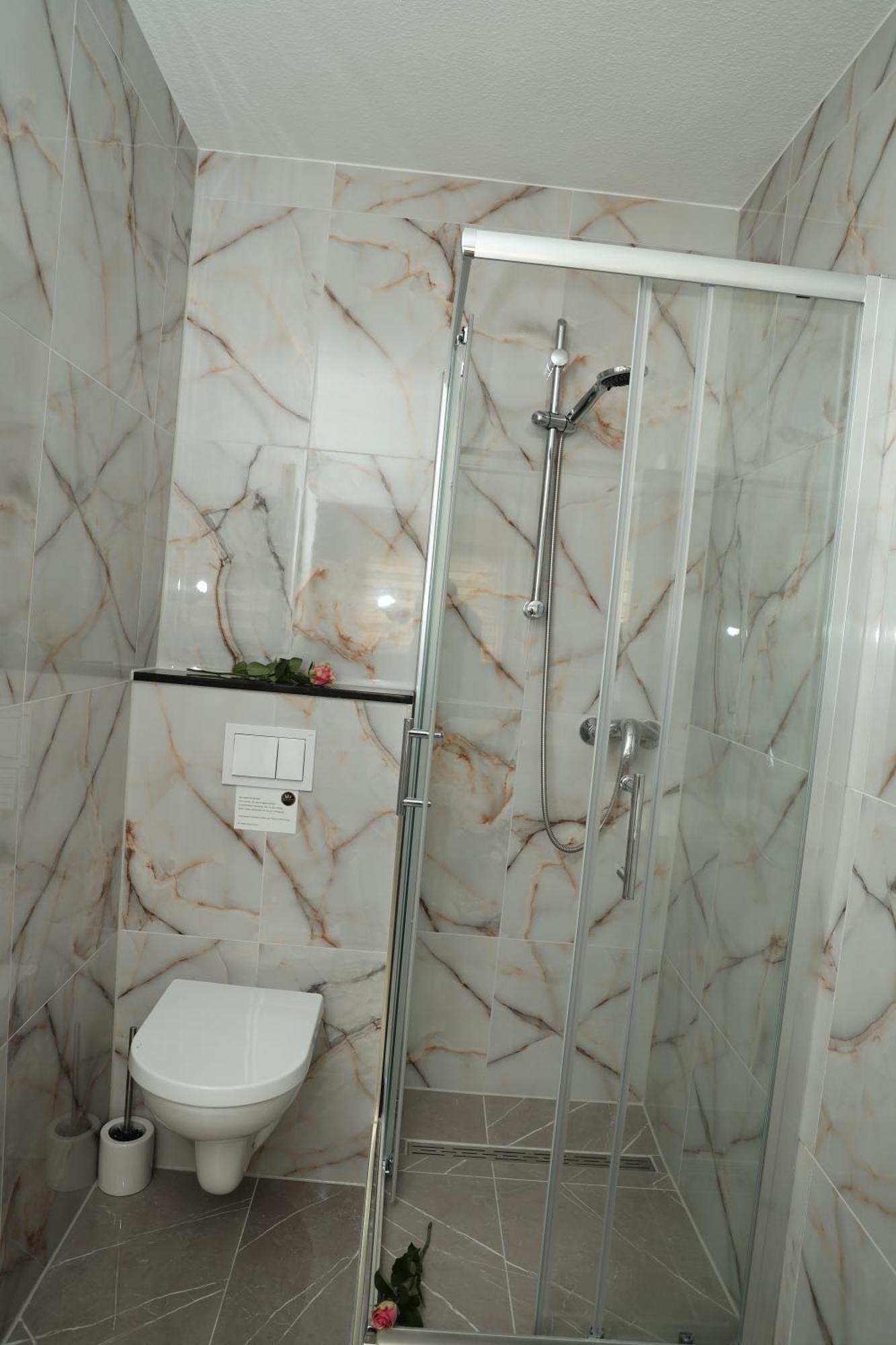 Hotel Royal บาดซัลซูเฟลน ภายนอก รูปภาพ