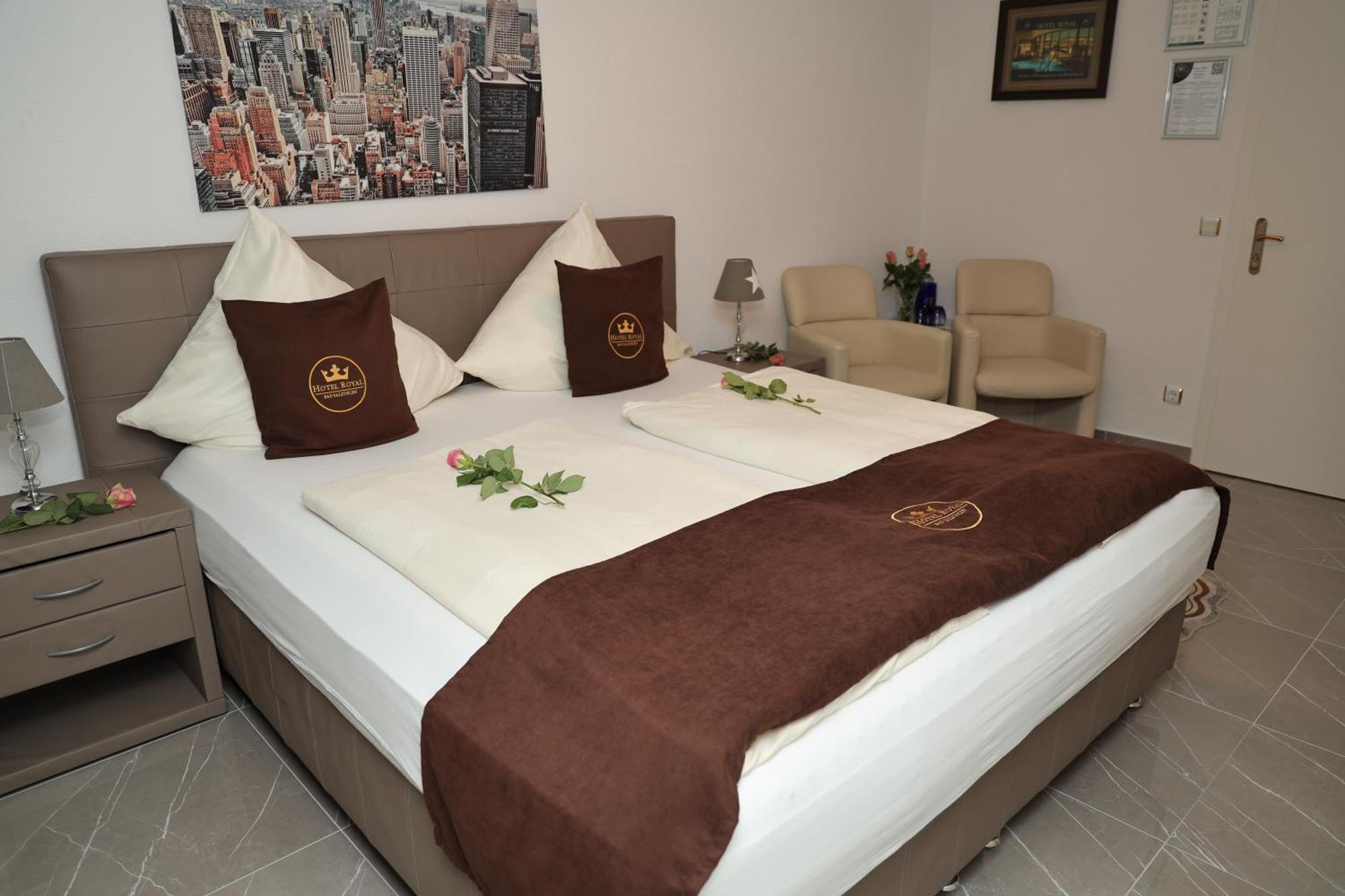 Hotel Royal บาดซัลซูเฟลน ภายนอก รูปภาพ