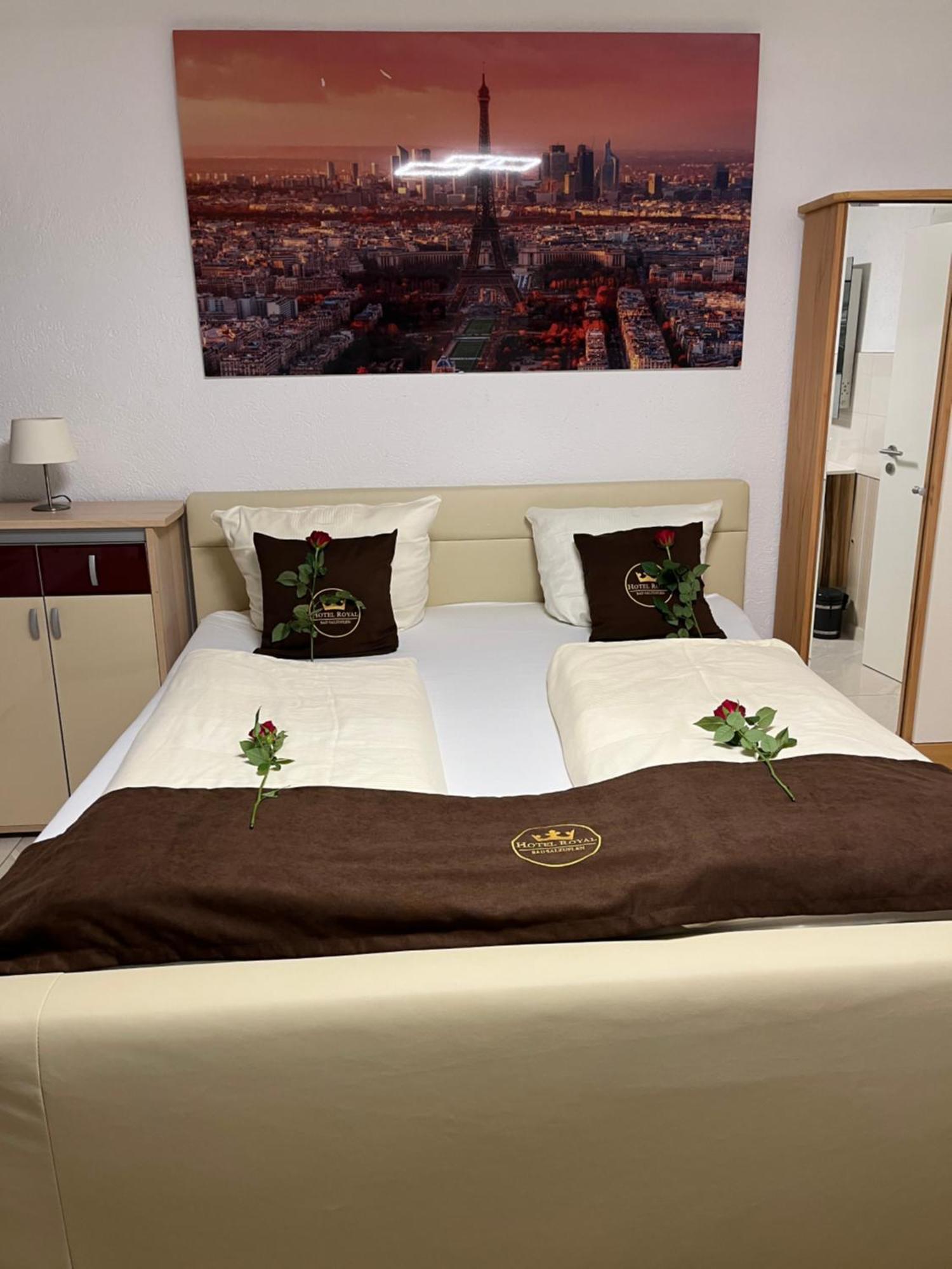 Hotel Royal บาดซัลซูเฟลน ภายนอก รูปภาพ