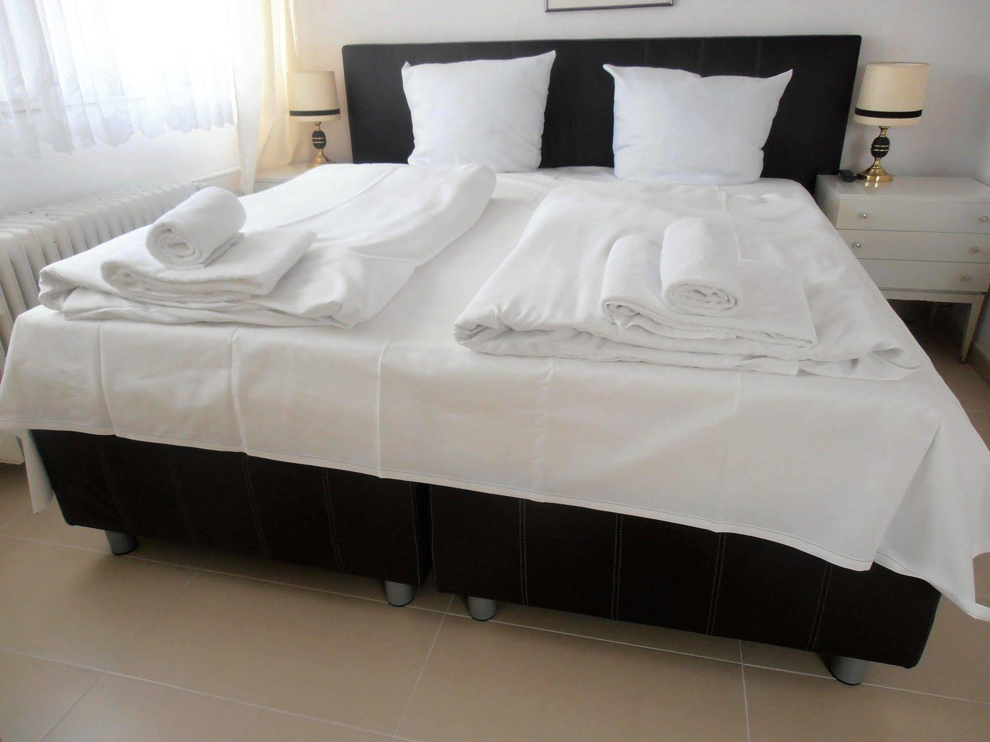 Hotel Royal บาดซัลซูเฟลน ภายนอก รูปภาพ