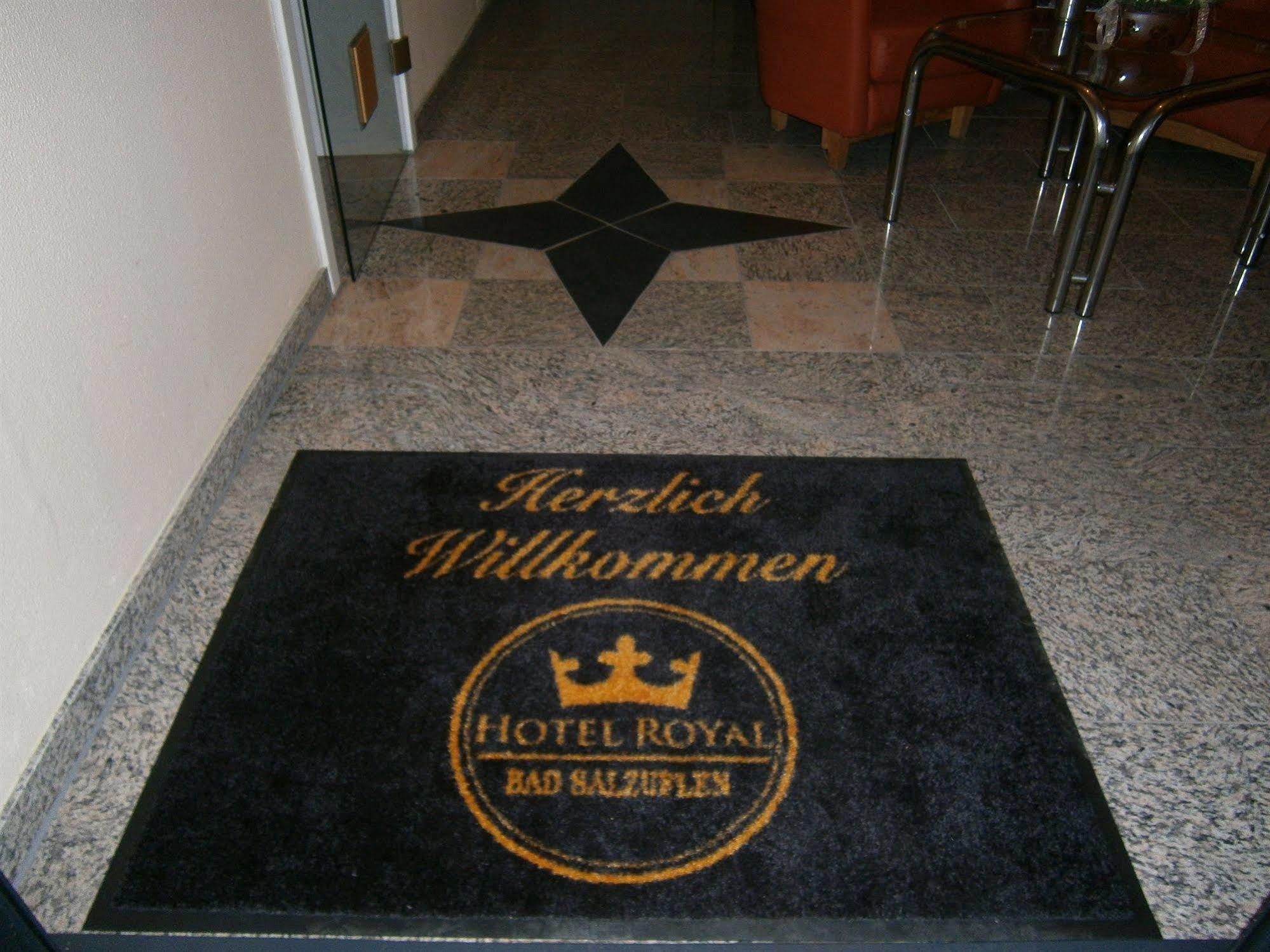 Hotel Royal บาดซัลซูเฟลน ภายนอก รูปภาพ