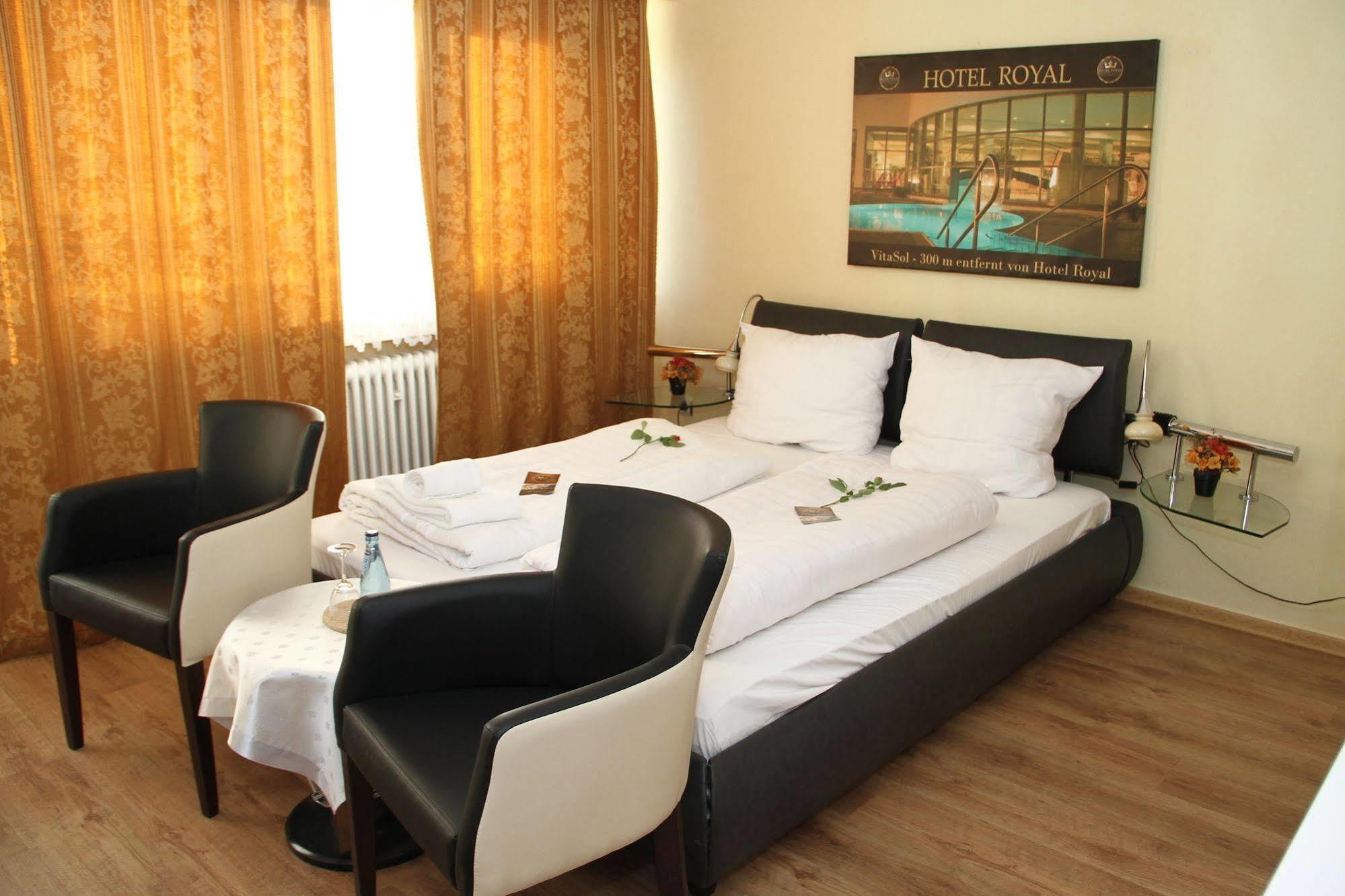 Hotel Royal บาดซัลซูเฟลน ภายนอก รูปภาพ